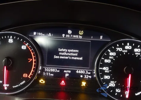 2020 Audi Q5 Premium 45 Tfsi Quattro S Tronic z USA, uszkodzony, nr VIN WA1ANAFY8L2027636